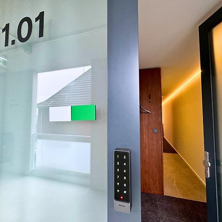Tin Inn - Hueckelhoven - Das Hotel Aus Hochwertig Ausgebauten Ueberseecontainern Ngoại thất bức ảnh