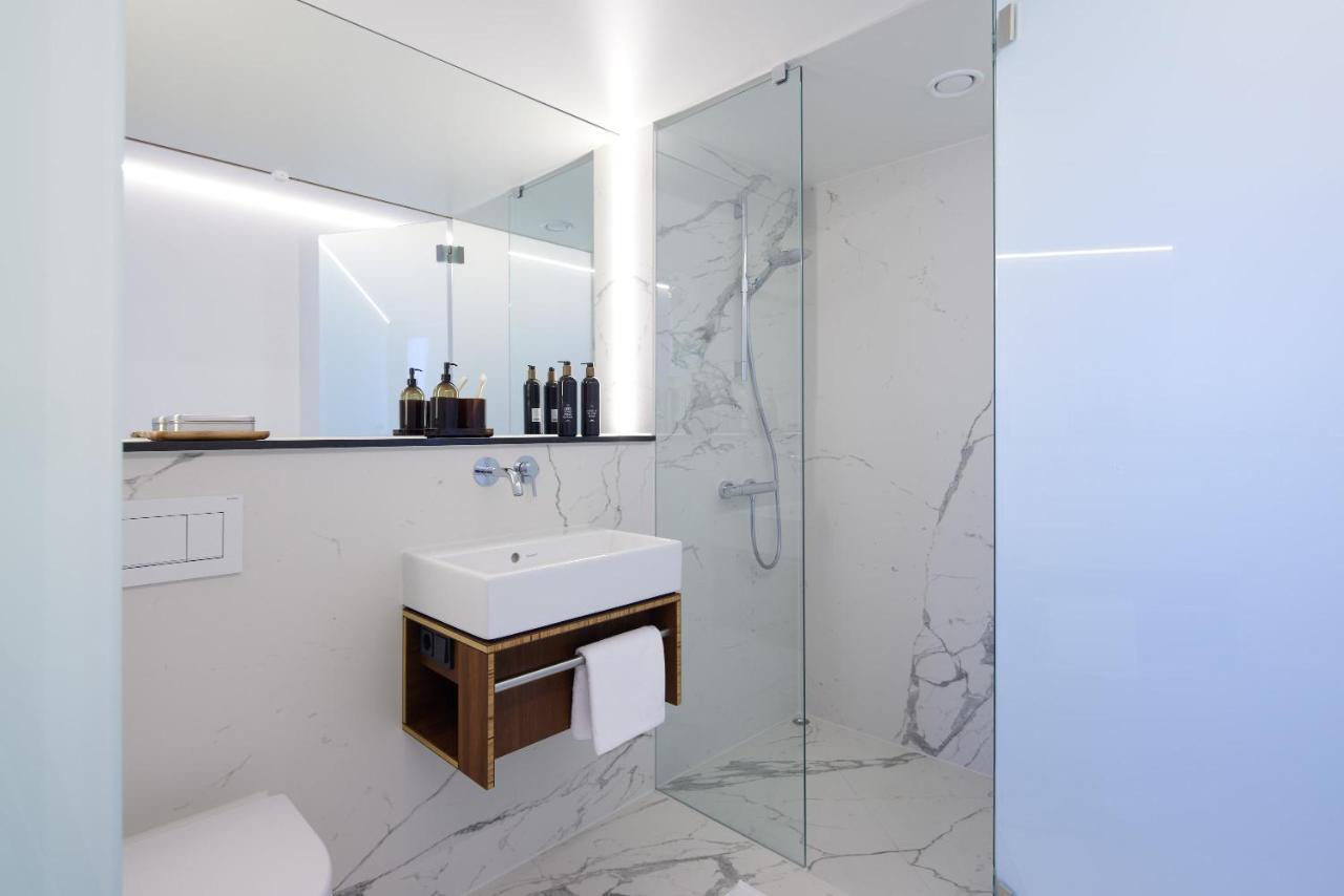 Tin Inn - Hueckelhoven - Das Hotel Aus Hochwertig Ausgebauten Ueberseecontainern Ngoại thất bức ảnh