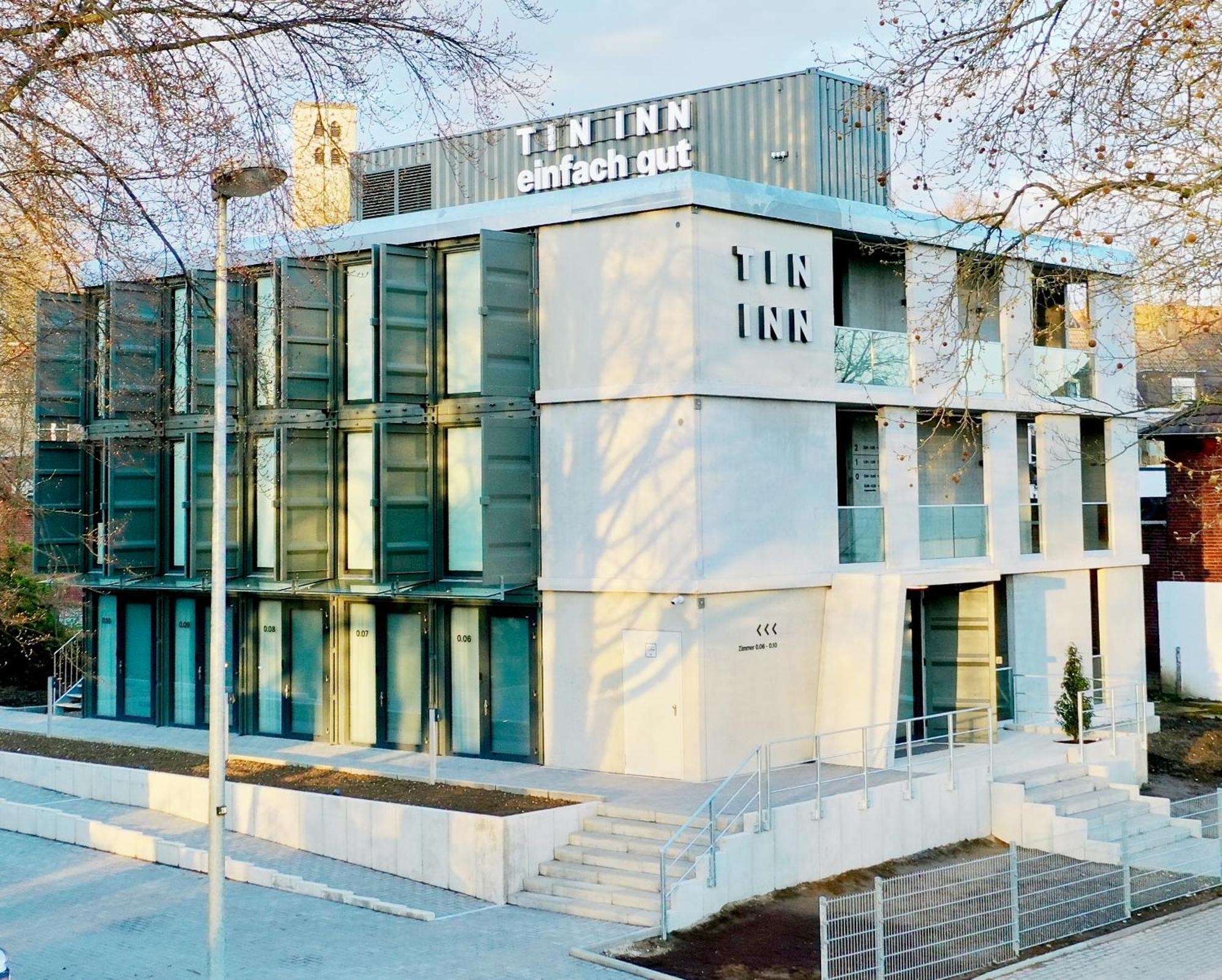 Tin Inn - Hueckelhoven - Das Hotel Aus Hochwertig Ausgebauten Ueberseecontainern Ngoại thất bức ảnh